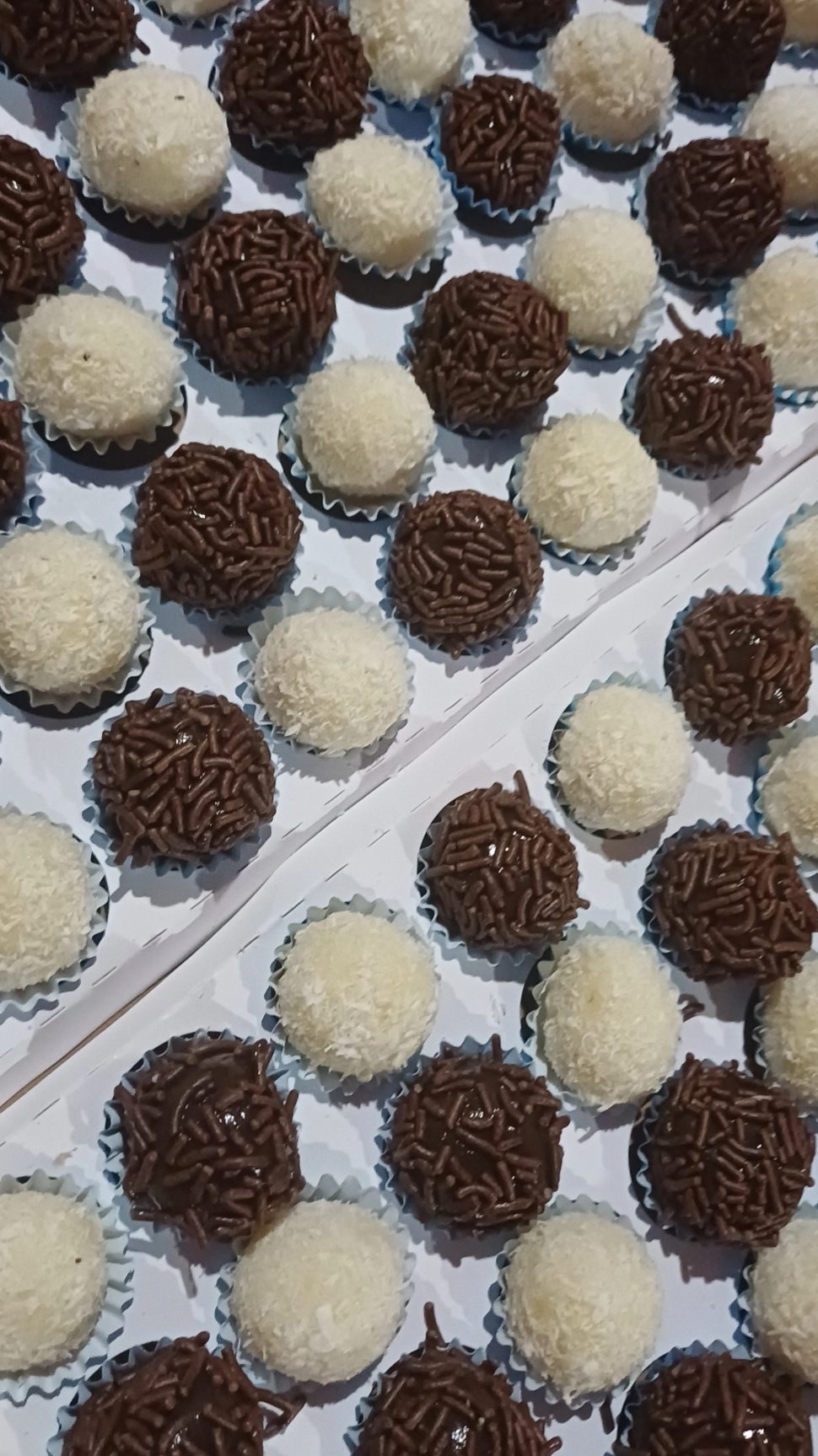 Jheni Doces e Salgados