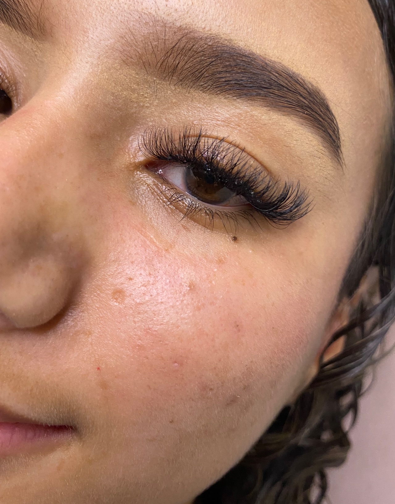 Ana Clara lash designer 